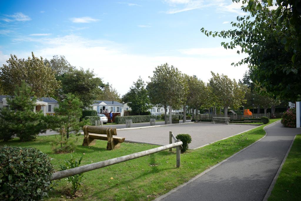 Camping La Foret Stella-Plage Exterior photo